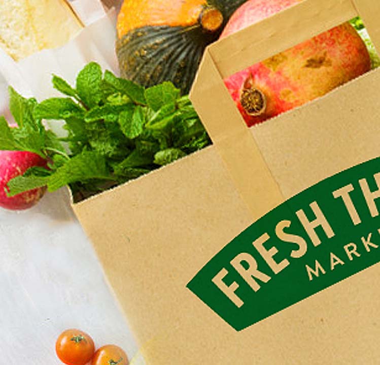 Fresh Thyme grocery bag